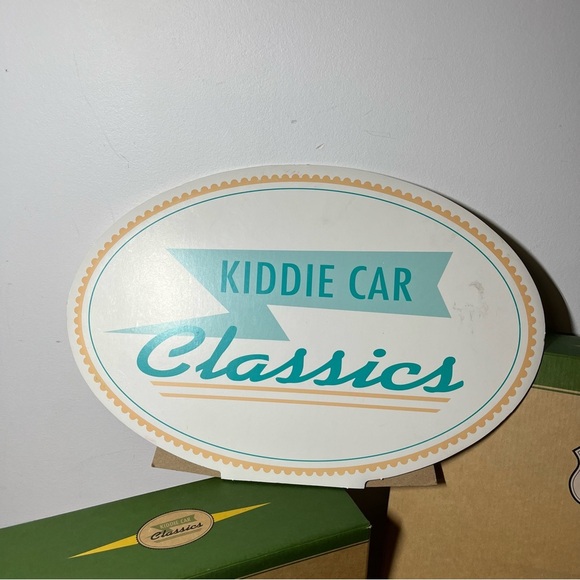 NEW Hallmark Kiddie Car Classics Collectible Garage + billboard Signs Gas pumps - Picture 10 of 16